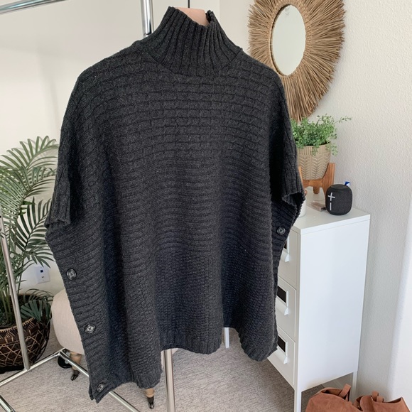 H&M Charcoal Gray Wool Blend Chunky Cable Knit Sweater Poncho Small - Picture 7 of 14